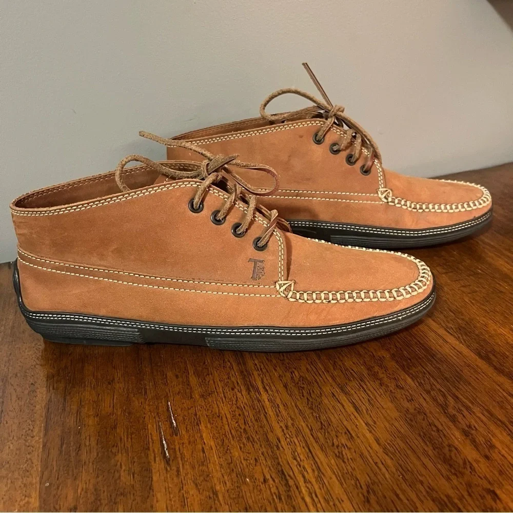 Tods Chukka Desert Dress Boots
Size 8.5 men’s. Camel leather. Vibram sole - Picture 2 of 16